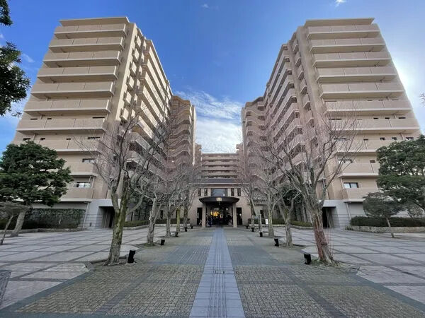 【ライオンズマンション四条大宮ガーデンシティ】外観１