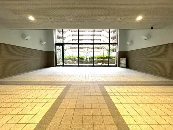 【ライオンズマンション四条大宮ガーデンシティ】エントランス１