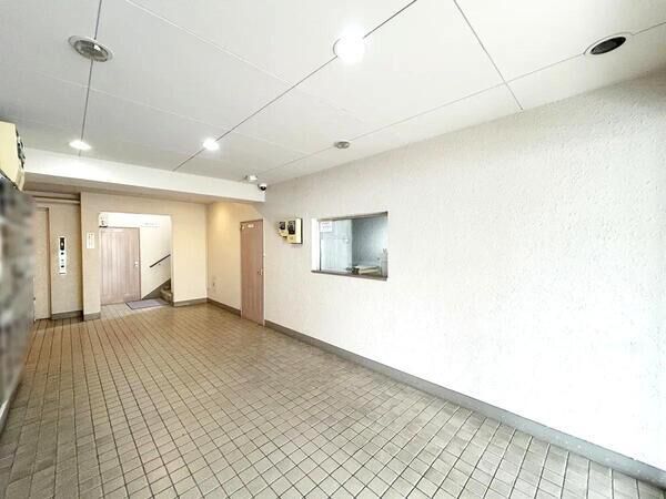 【信和江戸川マンション】エントランス2 【信和江戸川マンション】エントランス2