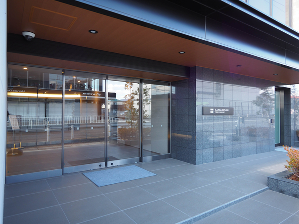 【サンメゾン徳重】エントランス 【サンメゾン徳重】エントランス