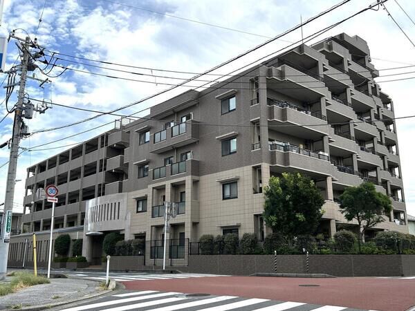 【アルファグランデ幕張本郷弐番街】外観