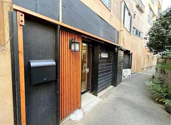 【中嶋ビル】エントランス1