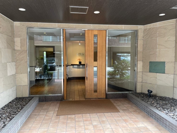 【クレッセントしながわ公園ビュータワー】エントランス