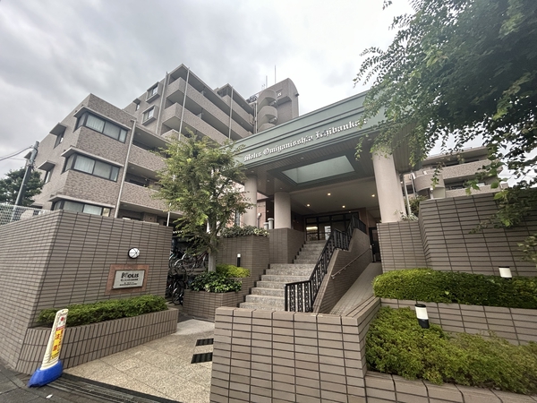 【モリス大宮日進壱番館】エントランス