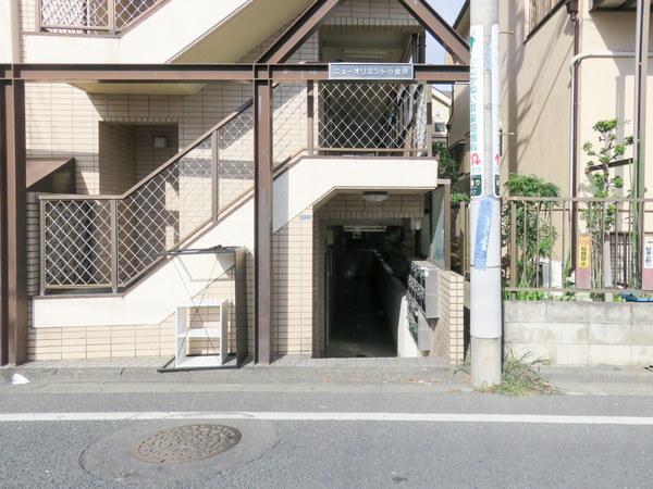 【ニューオリエント小金井】エントランス