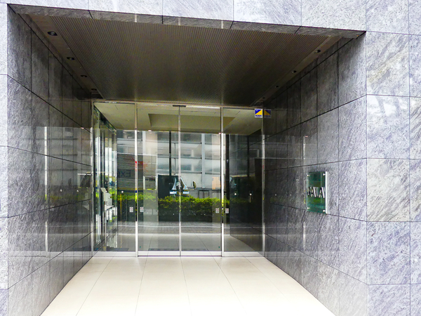 【グランド・ガーラ代々木参宮橋】エントランス