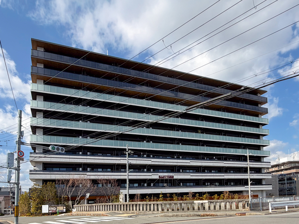 【グランカサーレ京都西京極】外観