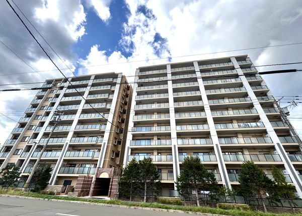 【エクセルシオール西町】外観