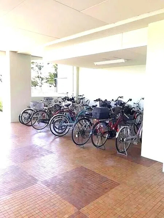 【嵐山ロイアルハイツ】駐輪場 【嵐山ロイアルハイツ】駐輪場