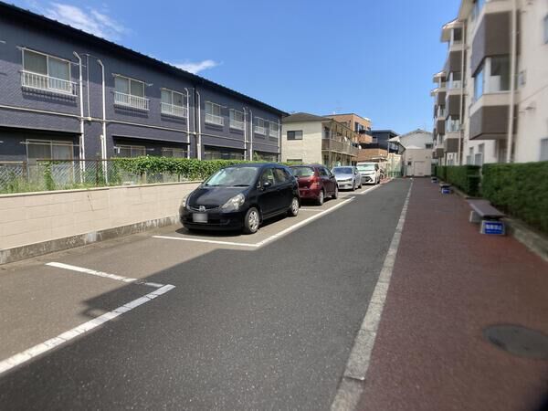 【小田原パークマンション】駐車場