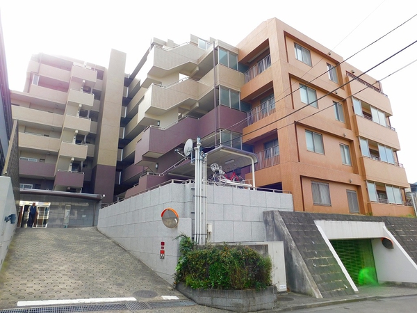 【ランドシティ横濱中山】外観写真