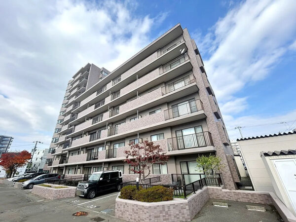 【リブウェル平岸】外観