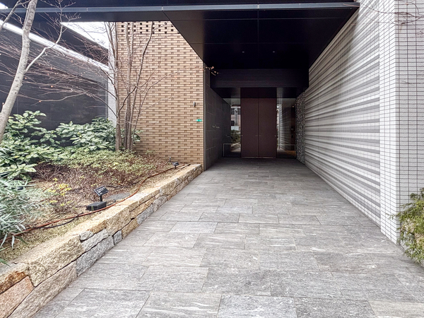 【ローレルアイ緑橋】エントランス 【ローレルアイ緑橋】エントランス