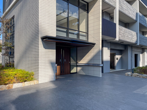 【エステムコート御堂筋あびこ】エントランス