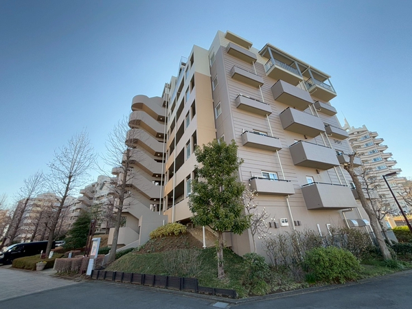 【南大沢学園六番街1号棟】外観