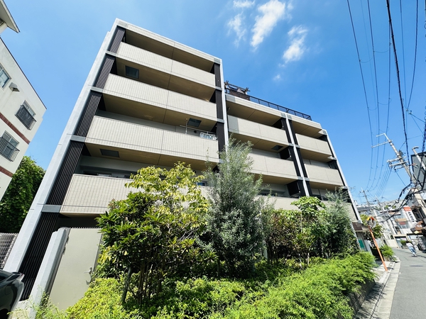 【ルナコート吹田山手町】外観