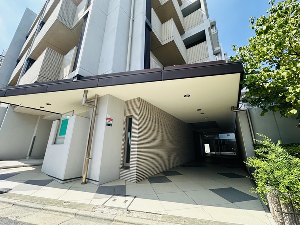 【ルナコート吹田山手町】外観