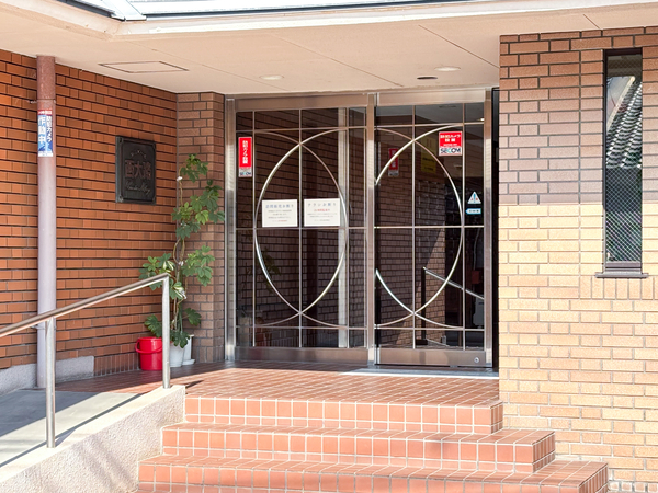 【ルミエール西大路】エントランス 【ルミエール西大路】エントランス