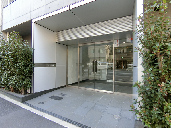【グランドコンシェルジュ神楽坂α】エントランス