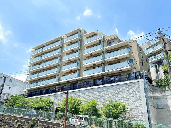 【パレステージ山手石川町泉の丘】外観1