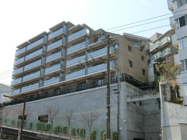 【パレステージ山手石川町泉の丘】外観