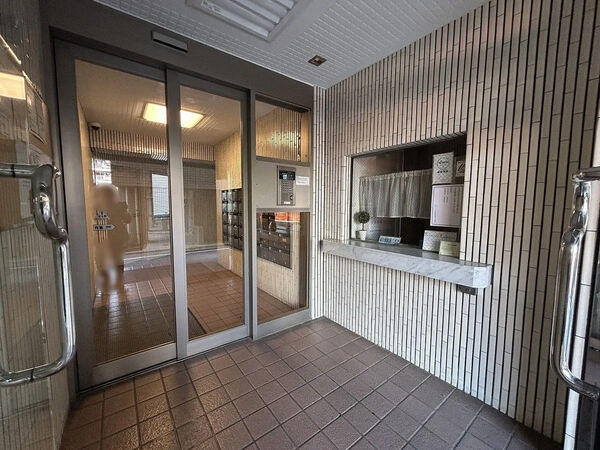 【日神パレス上池袋】エントランス 【日神パレス上池袋】エントランス