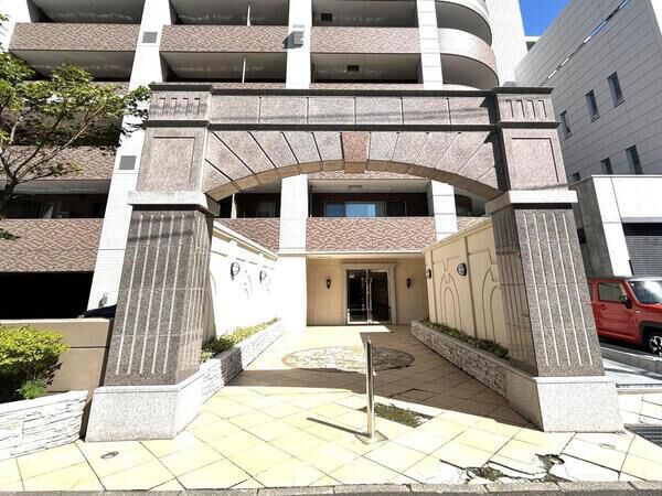 【グランファーレ知事公館レジデンス】エントランス1