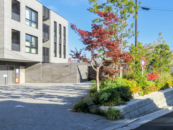 【グランドメゾン目白坂テラス】外観