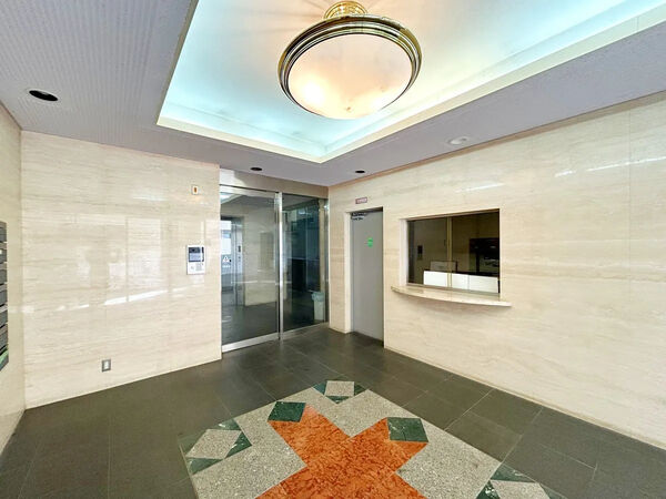 【カーサ神戸下山手】エントランス 【カーサ神戸下山手】エントランス