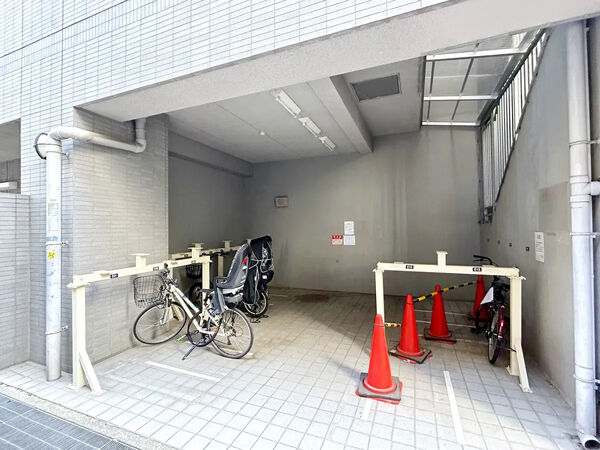 【カーサ神戸下山手】駐輪場 【カーサ神戸下山手】駐輪場