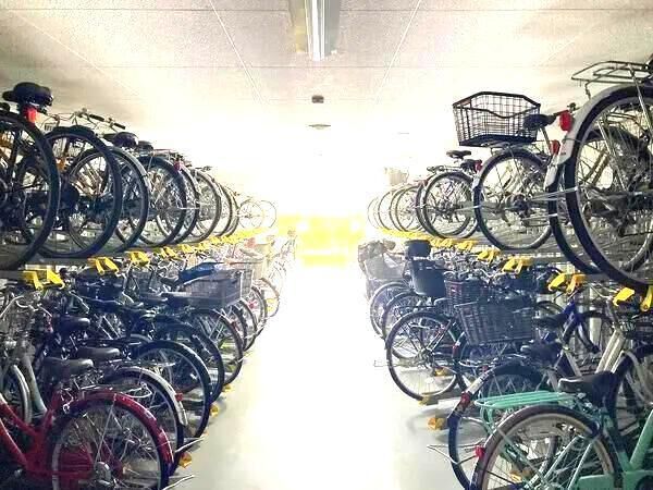 【クレストフォルム東京アクアグランディオ】共用部分(駐輪場) 【クレストフォルム東京アクアグランディオ】共用部分(駐輪場)