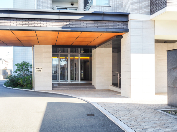 【シティライフ豊橋クロスコート】エントランス 【シティライフ豊橋クロスコート】エントランス