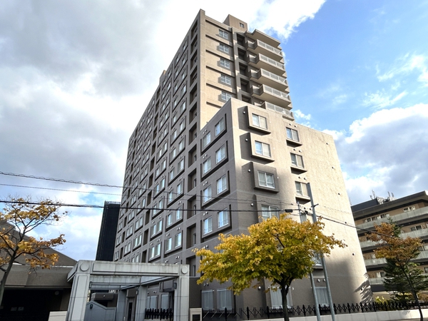 【グランフォーレ桑園】外観