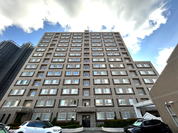 【グランフォーレ桑園】外観