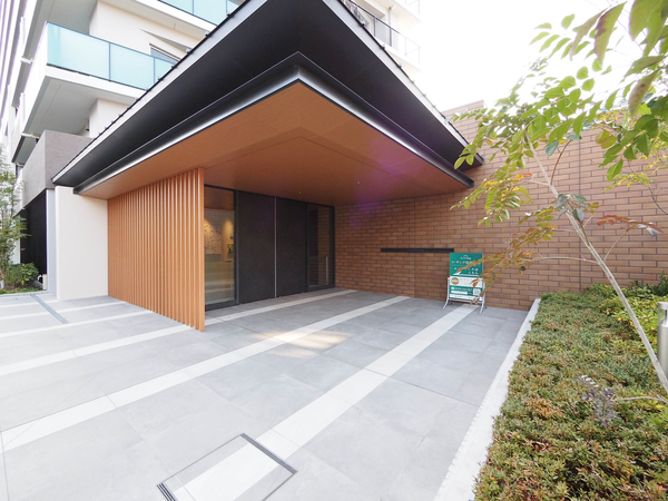 【ル・サンク瑞穂汐路】エントランス 【ル・サンク瑞穂汐路】エントランス