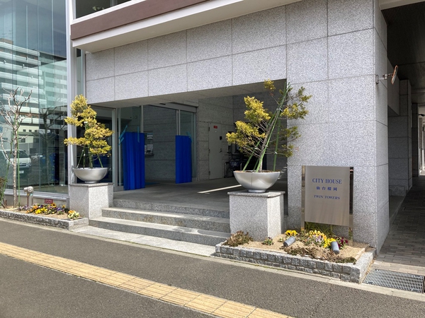 【シティハウス仙台榴岡ツインタワーズ】エントランスアプローチ