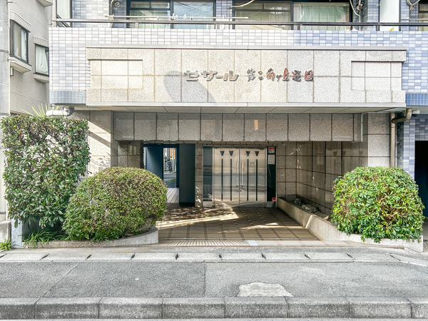 【セザール第2向ヶ丘遊園】エントランス 【セザール第2向ヶ丘遊園】エントランス