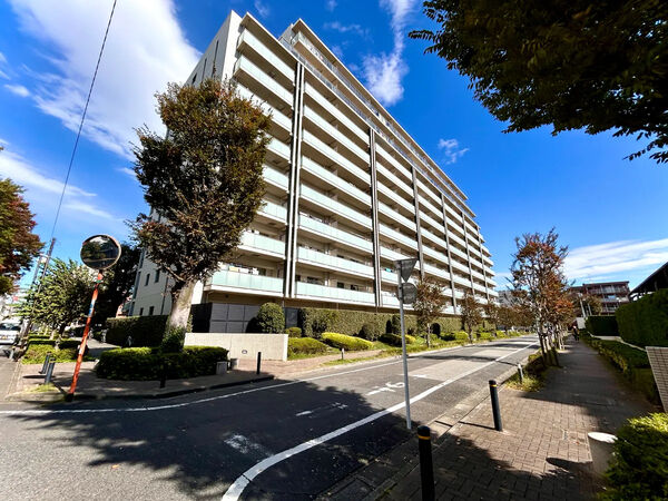 【東綾瀬公園ハイライズ】外観