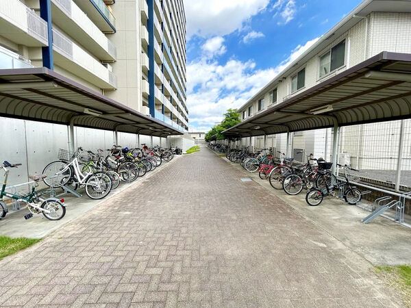 【Tステージ河合町】駐輪場