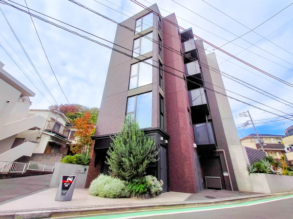 【ベルジェンド横濱南太田アティックス・ステーション】外観