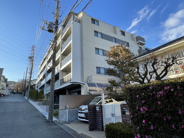 【エクセレントシティ鷺沼】外観