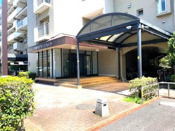 【小松川グリーンハイツ】1号棟 エントランス 【小松川グリーンハイツ】1号棟 エントランス