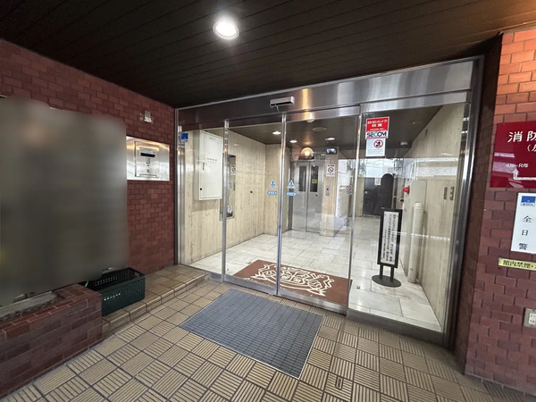 【ライオンズマンション神戸元町第2】エントランス 【ライオンズマンション神戸元町第2】エントランス