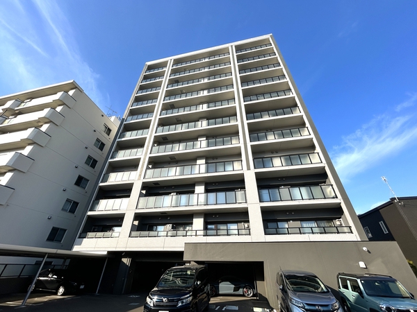 【クリーンリバーフィネス幌西レジデンス】外観