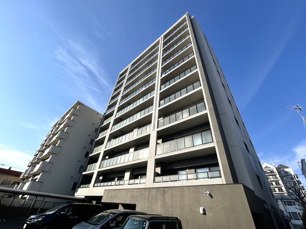 【クリーンリバーフィネス幌西レジデンス】外観