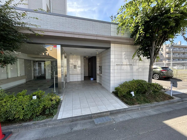 【プラウド南小泉】エントランスアプローチ 【プラウド南小泉】エントランスアプローチ