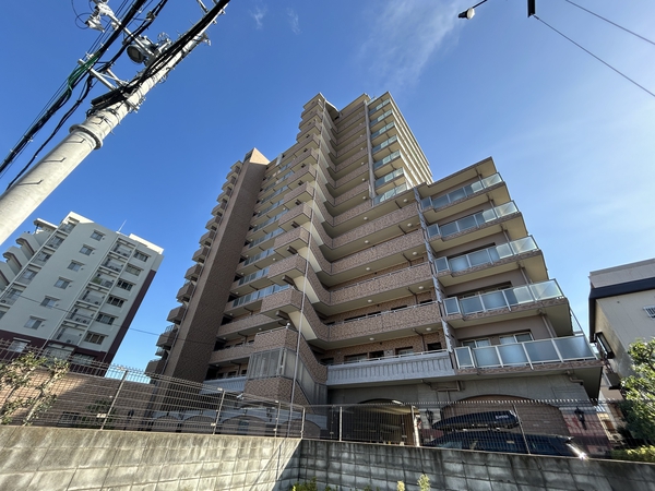 【ライオンズマンション住道】外観