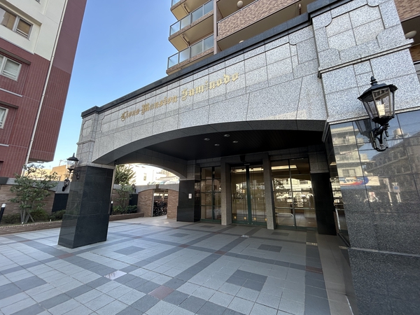 【ライオンズマンション住道】エントランス