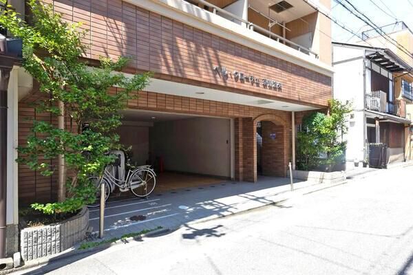 【ベル・クローチェ京都洛央】エントランス１