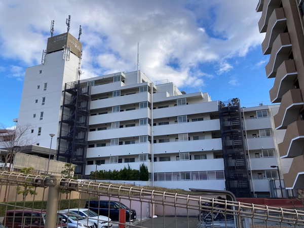 【ハイツ葉山】外観写真